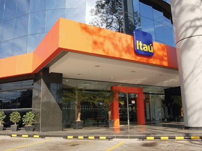 Banco Itaú Paraguay implementa tecnología de video inteligente para la prevención del covid-19.