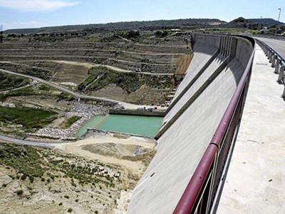 Presa hidroeléctrica (ESPAÑA)